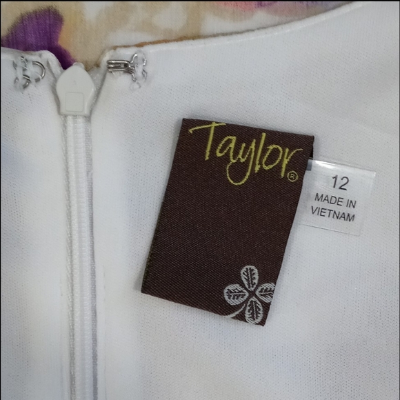 💜Taylor💜 - Purple/Peach/Cream Floral Chiffon Ruffle L/S V-Neck Midi Dress - Picture 4 of 16